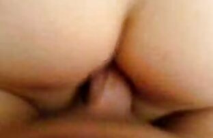 XXX Leona قرار دادن dildo به در الاغ او و كليپ سكسي رمانتيك مکیده بیدمشک او